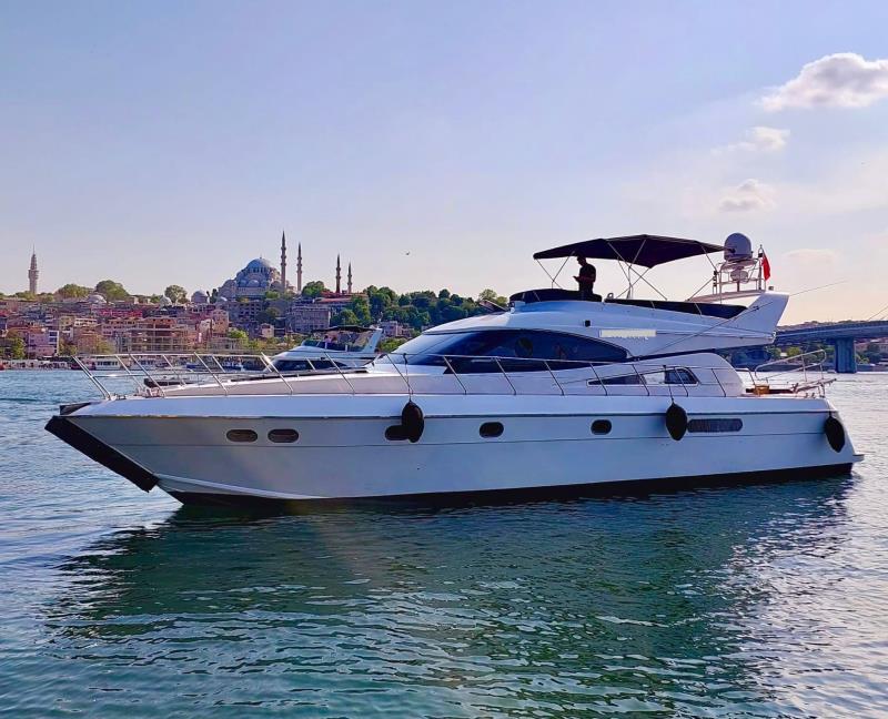 Luxury Yacht Serenity